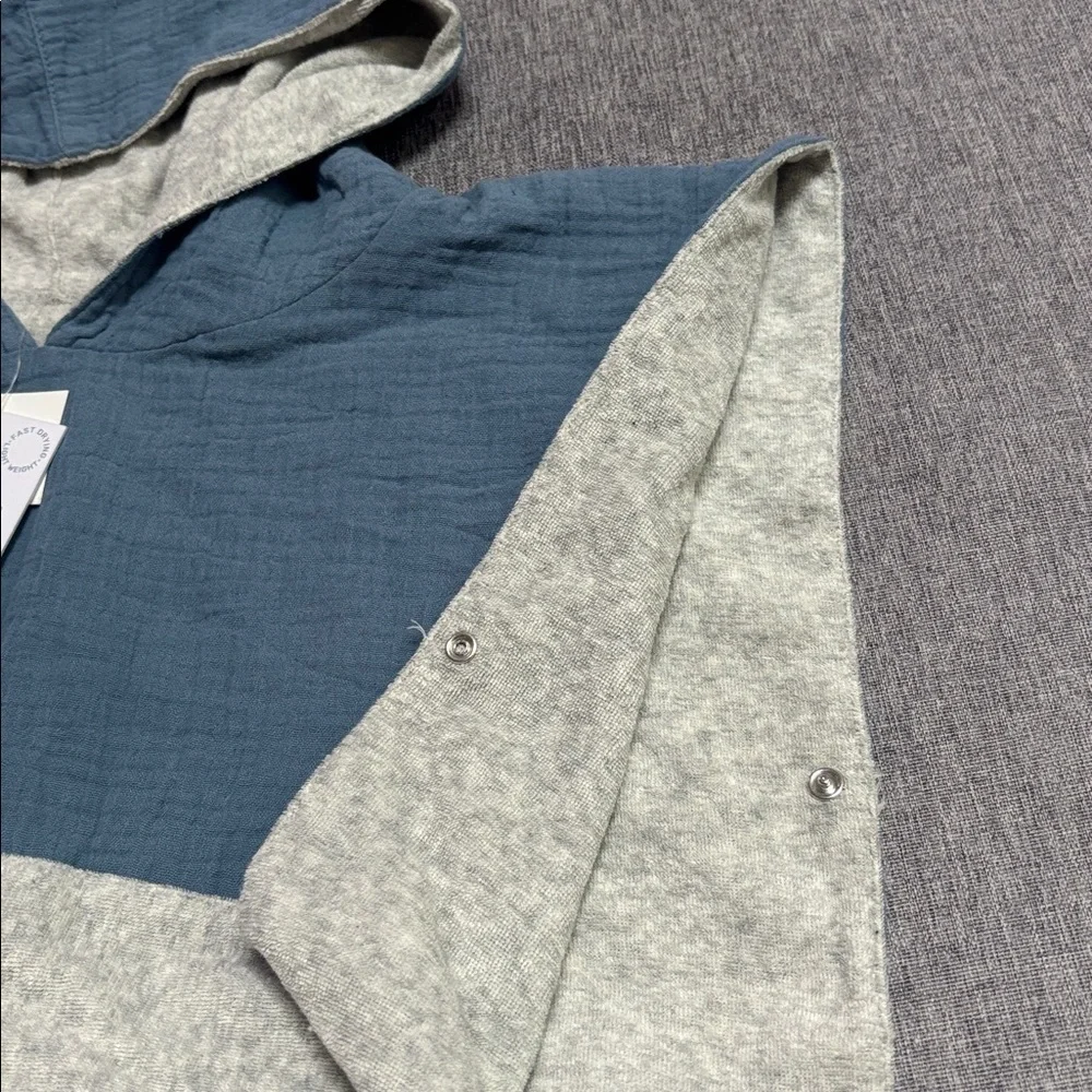 Big Little Universe, Reversible Hooded Poncho